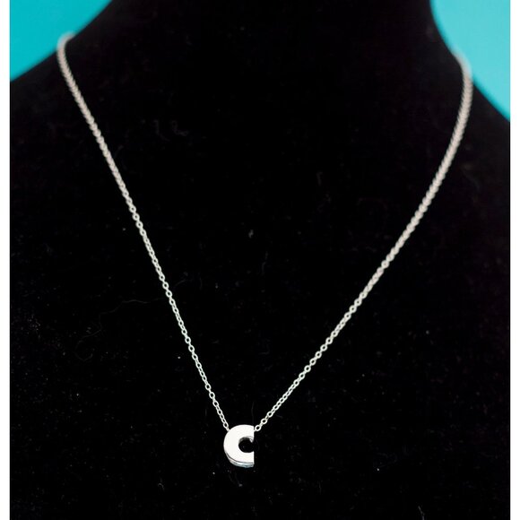 Vintage C Initial Silver Pendant Necklace 20 Inches by Avon E14 - Picture 2 of 3